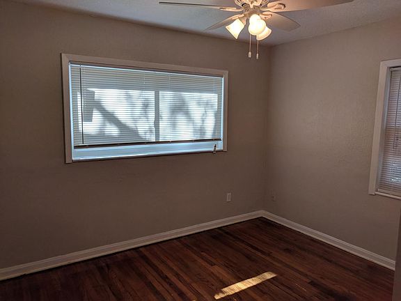 4th image of 2102 Cordova Dr