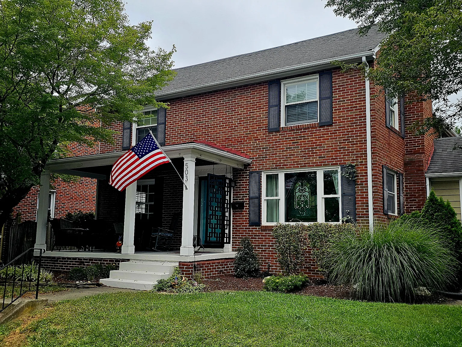 3 bed, 2294 sqft, $4,200 — Photo 1