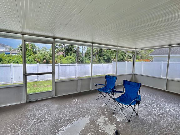 4th image of 2645 Liberty Ave