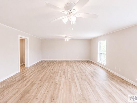 2nd image of 5108 El Jardin Cir