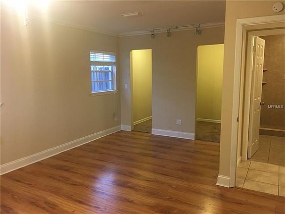 4th image of 7706 W Clifton St