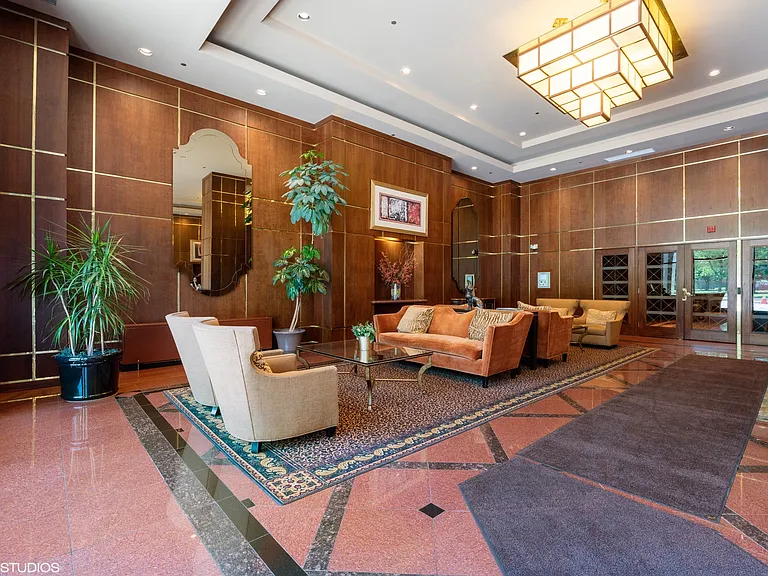 910 S Michigan Ave #1306 — Photo 2