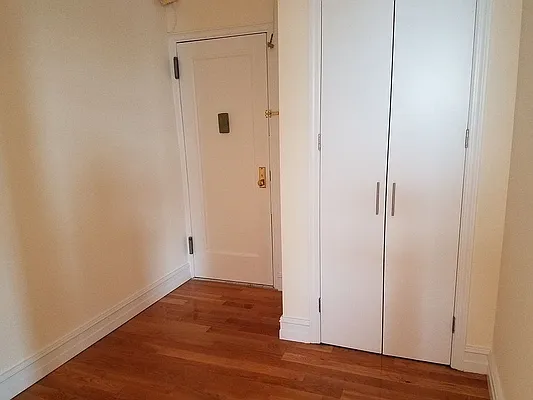 Rented by Citi Habitats | media 22