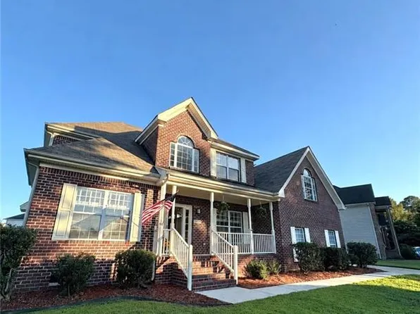 5066 S Links Cir, Suffolk, VA 23435