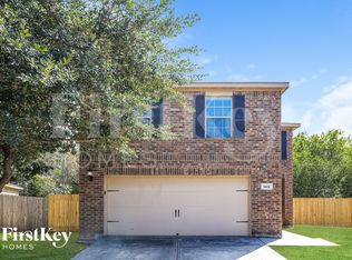 5831 Forest Cyn, San Antonio, TX 78252