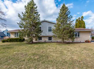2602 5th St, Winthrop Harbor, IL