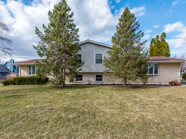 2602 5th St, Winthrop Harbor, IL 60096