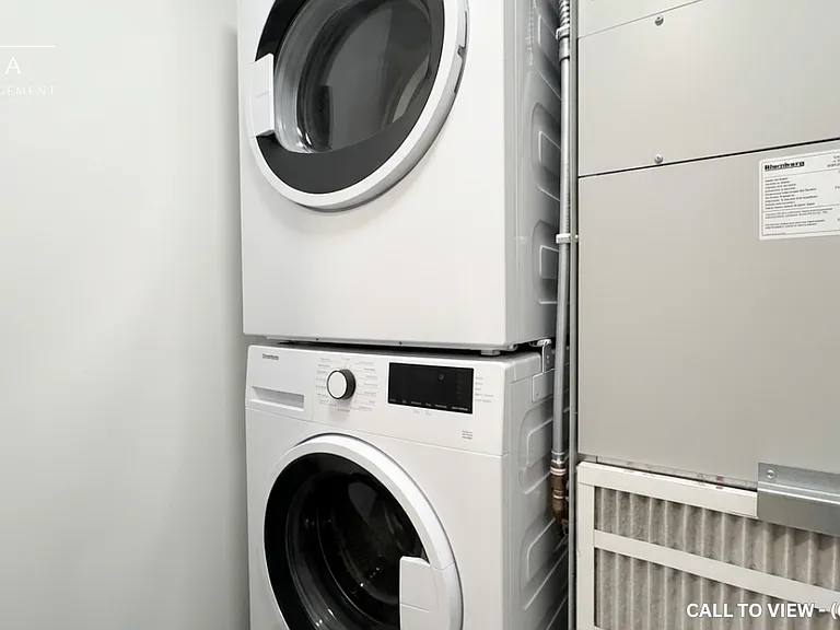 180 George St #411 — Photo 6
