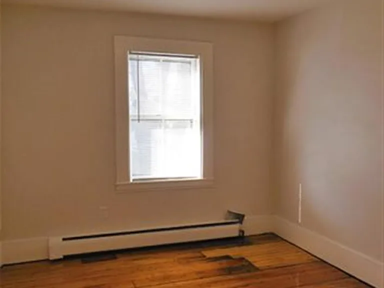 10 Smith Ave #2 — Photo 4
