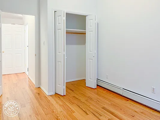 Rented by MySpaceNYC | media 9