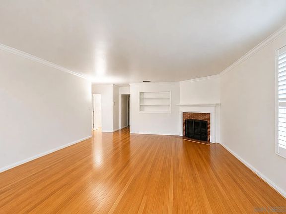 5th image of 3577 Addison St