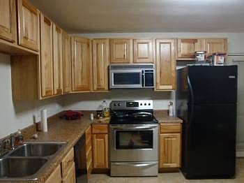 1st image of 114 Hermosa Dr SE APT A