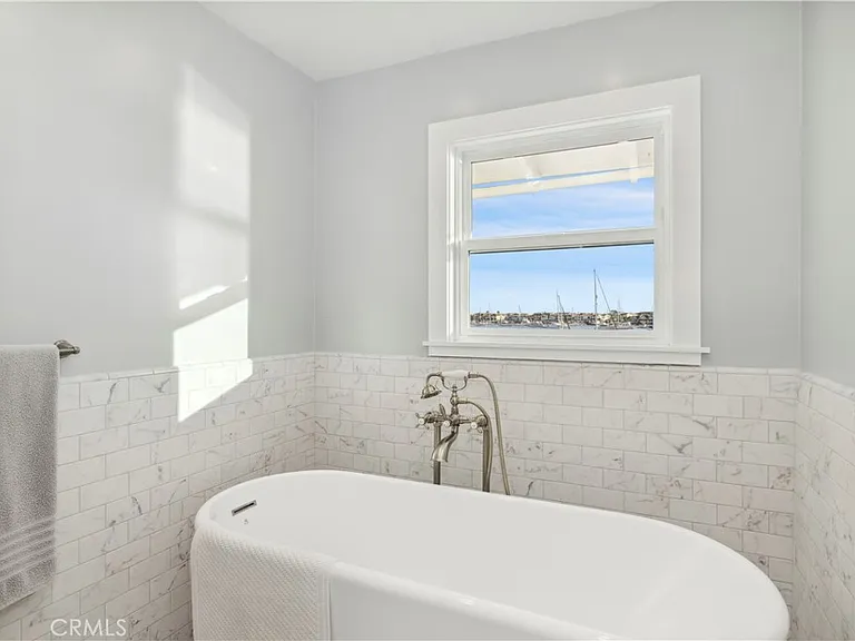 700 S Bay Front — Photo 25