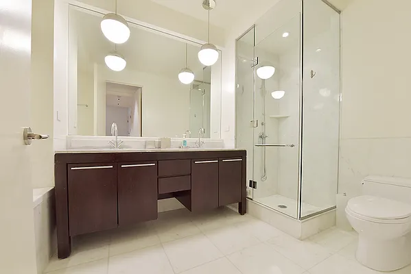 Rented by LUXE RESIDENCES INTERNATIONAL LLC | media 4