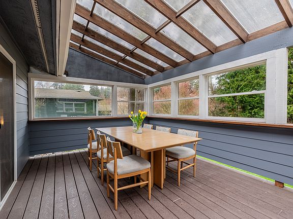 Outdoor covered patio