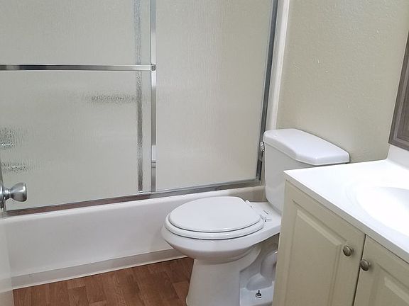 2nd image of 12935 Roselle Ave APT 2