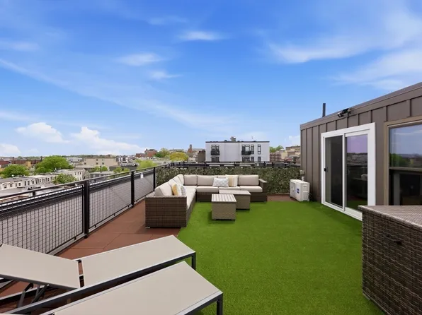 410 W Broadway Unit 505, Boston, MA 02127