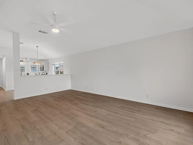 16517 Trevin Cv — Photo 6