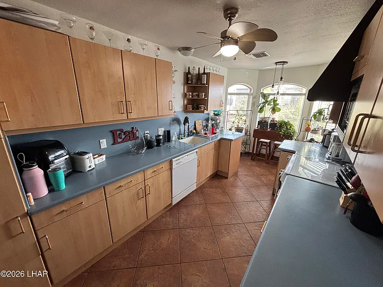3243 Silver Saddle Dr — Photo 6