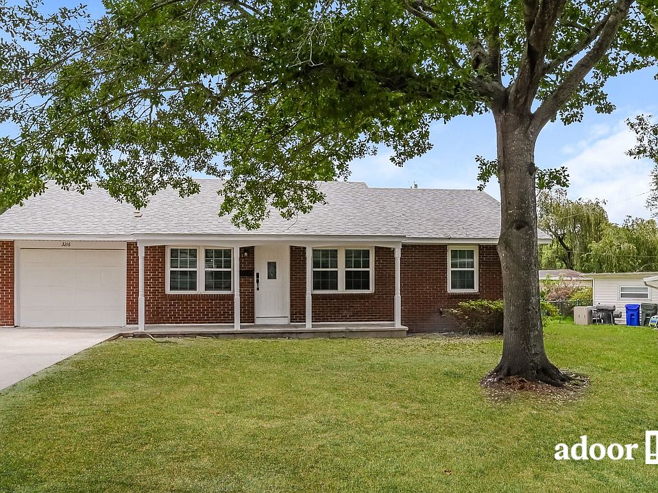 1st image of 3216 Carleton Cir W