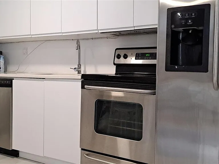 846 Michigan Ave #101 — Photo 29