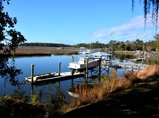 2112 Laurel Hill Rd, Edisto Island, SC 29438