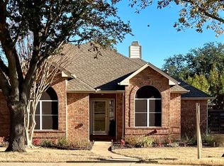 2114 Fawn Ridge Trl, Carrollton, TX 75010