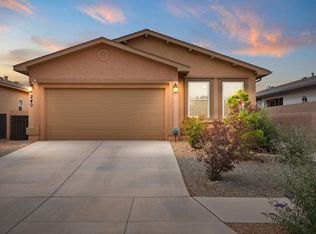 240 Rio Chama Cir SW, Los Lunas, NM 87031