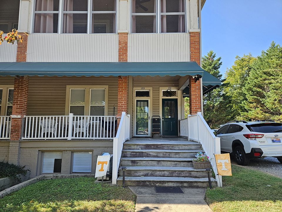 Front door 131 Circle