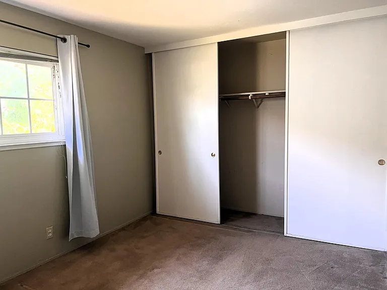 Large bedrooms with large closets