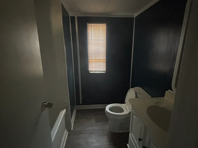 201 Corbett St #5 — Photo 5