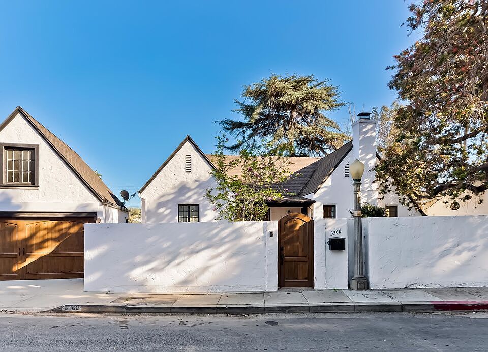1st image of 3368 Charleston Way