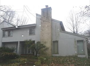 2808 Grasty Woods Ln, Baltimore, MD 21208