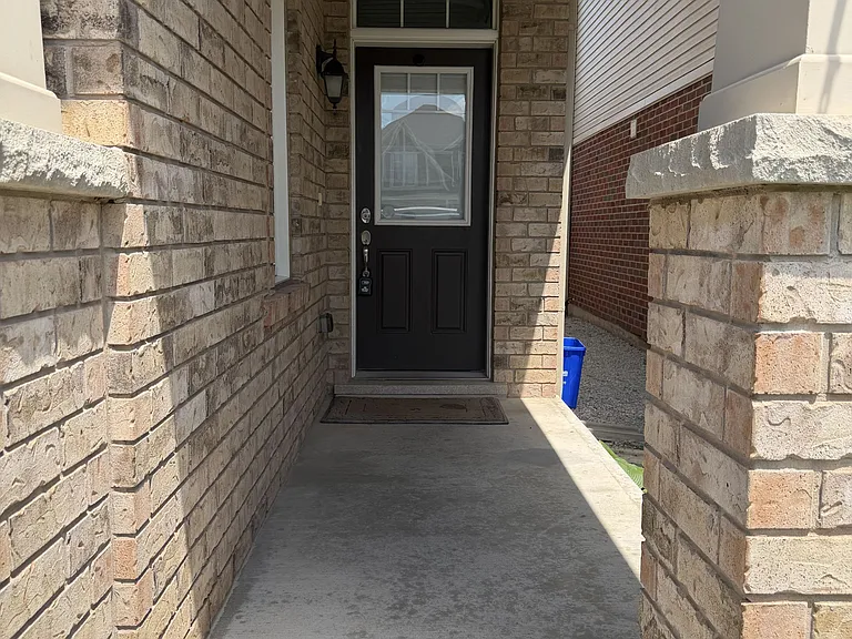 1039 Savoline Blvd — Photo 4