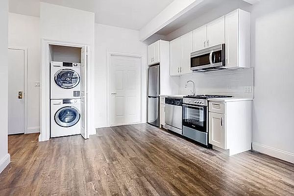 1st image of 104 E 7th St #2