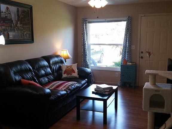 2nd image of 3948 Pelican Ct