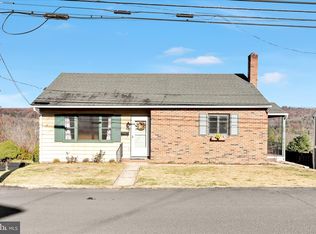 229 Grove St, Orwigsburg, PA 17961