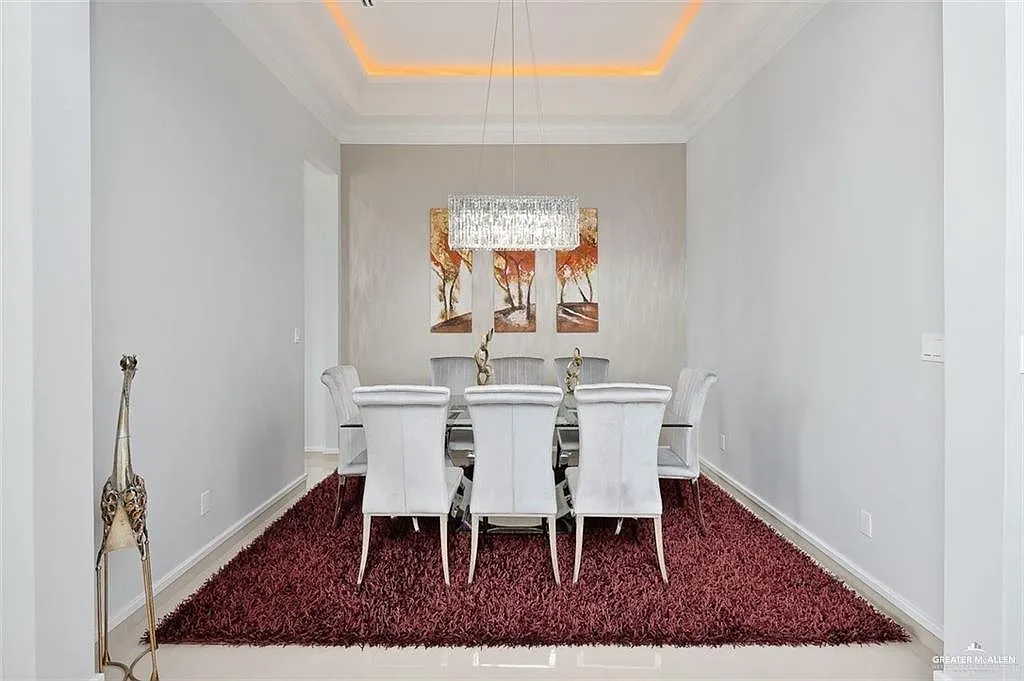 4 bed, 3.5 bath, 2742 sqft, $3,400 — Photo 3