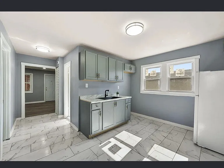 3906 Catalpa St #3 — Photo 7