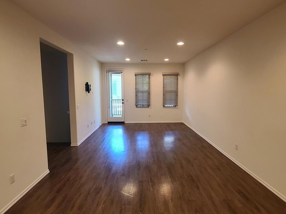1st image of 518 S Casita St