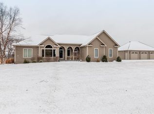 20158 Mill Creek Ln, Adel, IA 50003