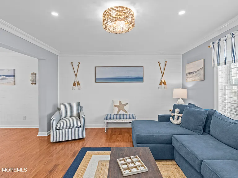 45 Fielder Ave — Photo 5
