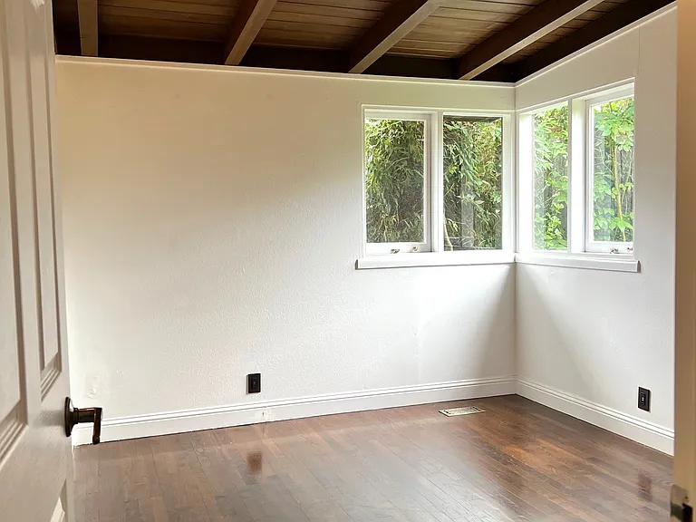 9405 N Geneva Ave — Photo 11