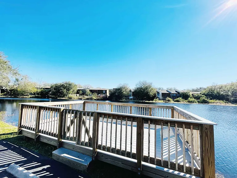 7009 Waterside Dr — Photo 14