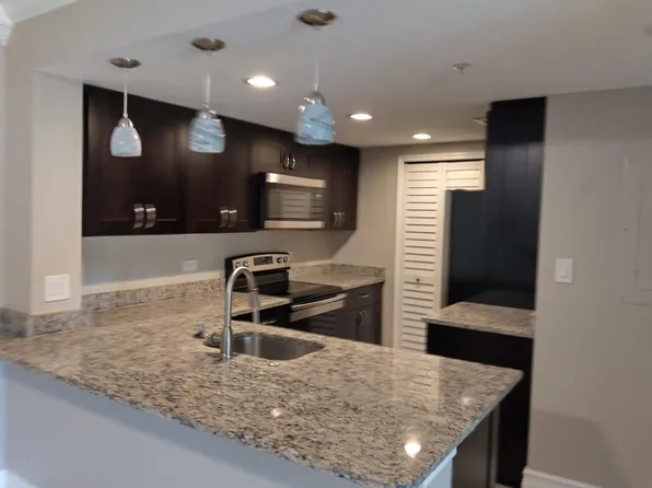 2205 Belleair Rd APT A18, Clearwater, FL 33764