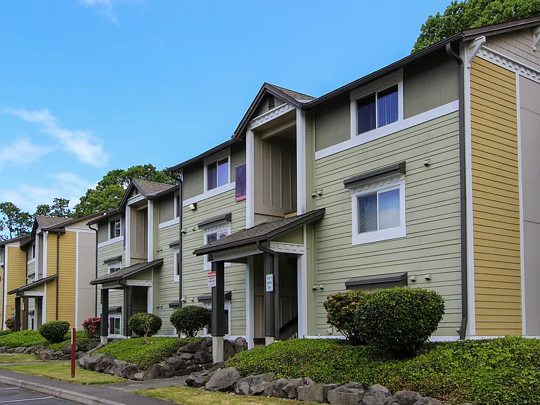 Lakewood Village — Photo 1