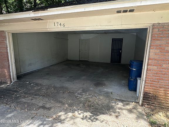3rd image of 1746 Dorgan St