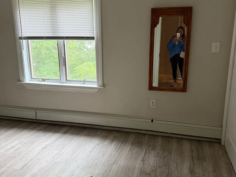 27 Magoun Ave #27A — Photo 8