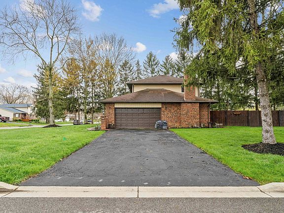 5th image of 9368 Circle Dr E