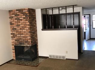 1720 Cambridge Dr, Longmont, CO 80503